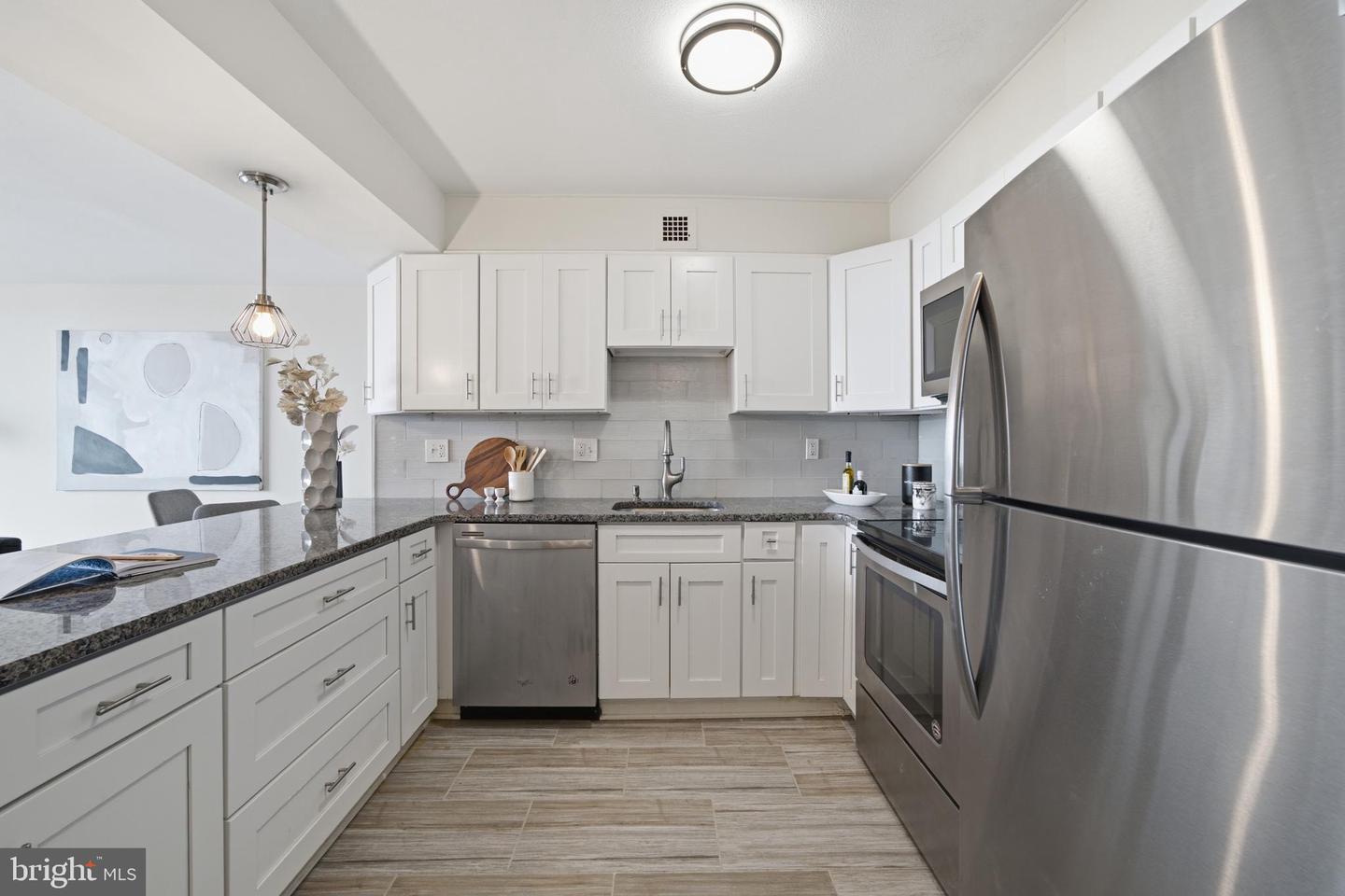 226-30 W Rittenhouse Sq #2514 Property Photo 5