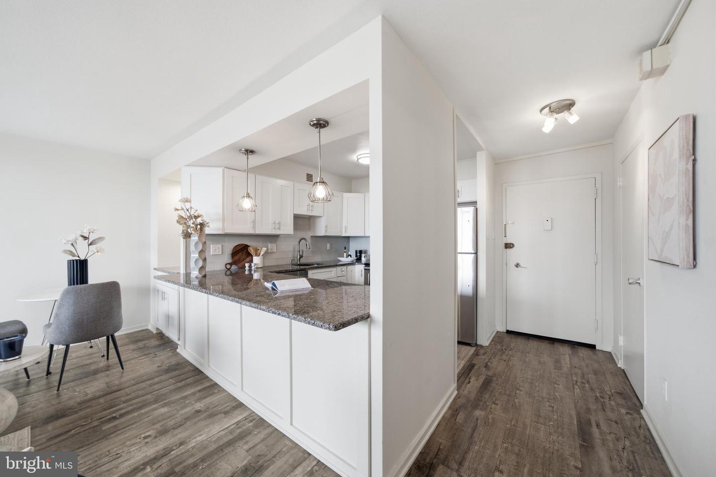 226-30 W Rittenhouse Sq #2514 Property Photo 18