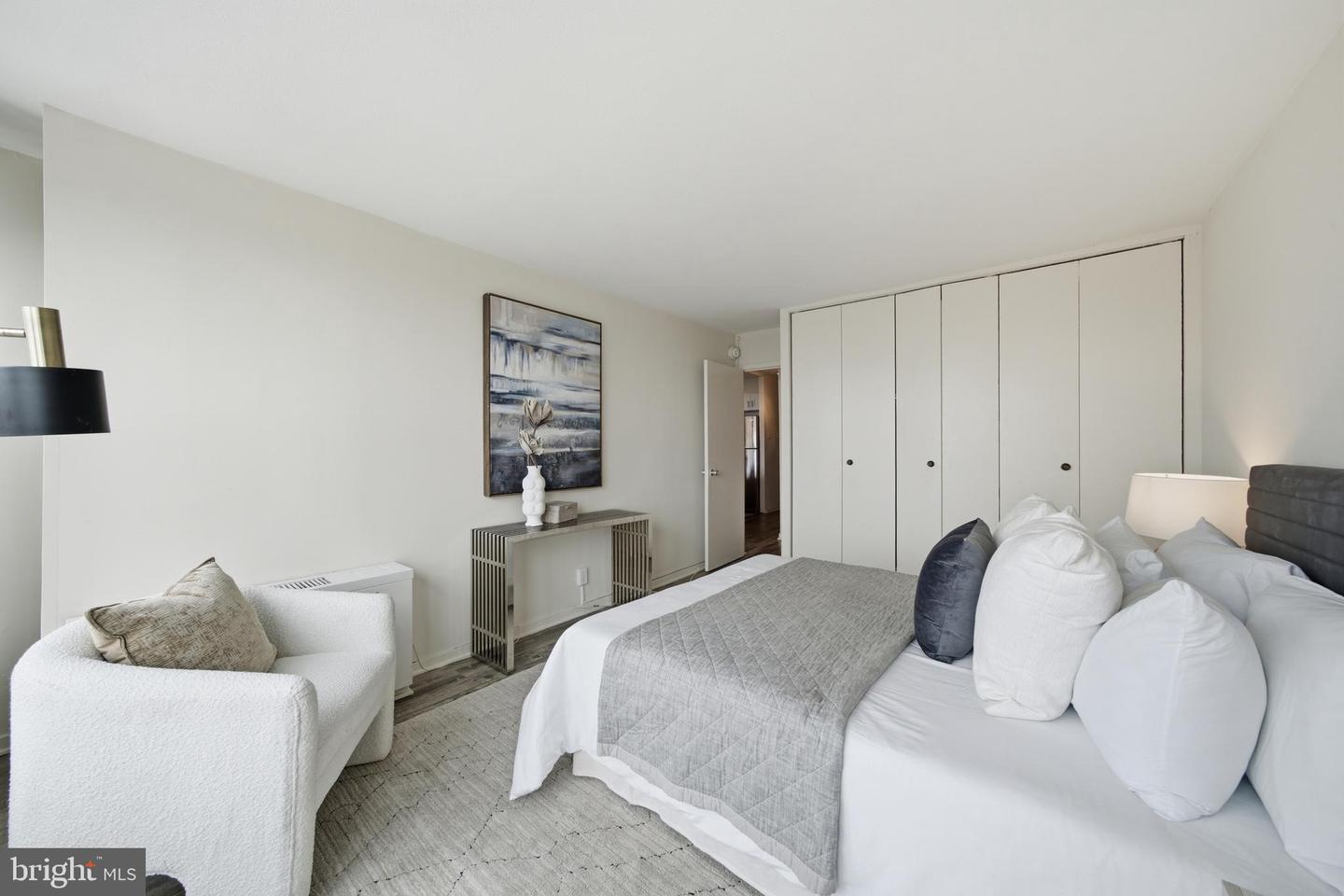 226-30 W Rittenhouse Sq #2514 Property Photo 28