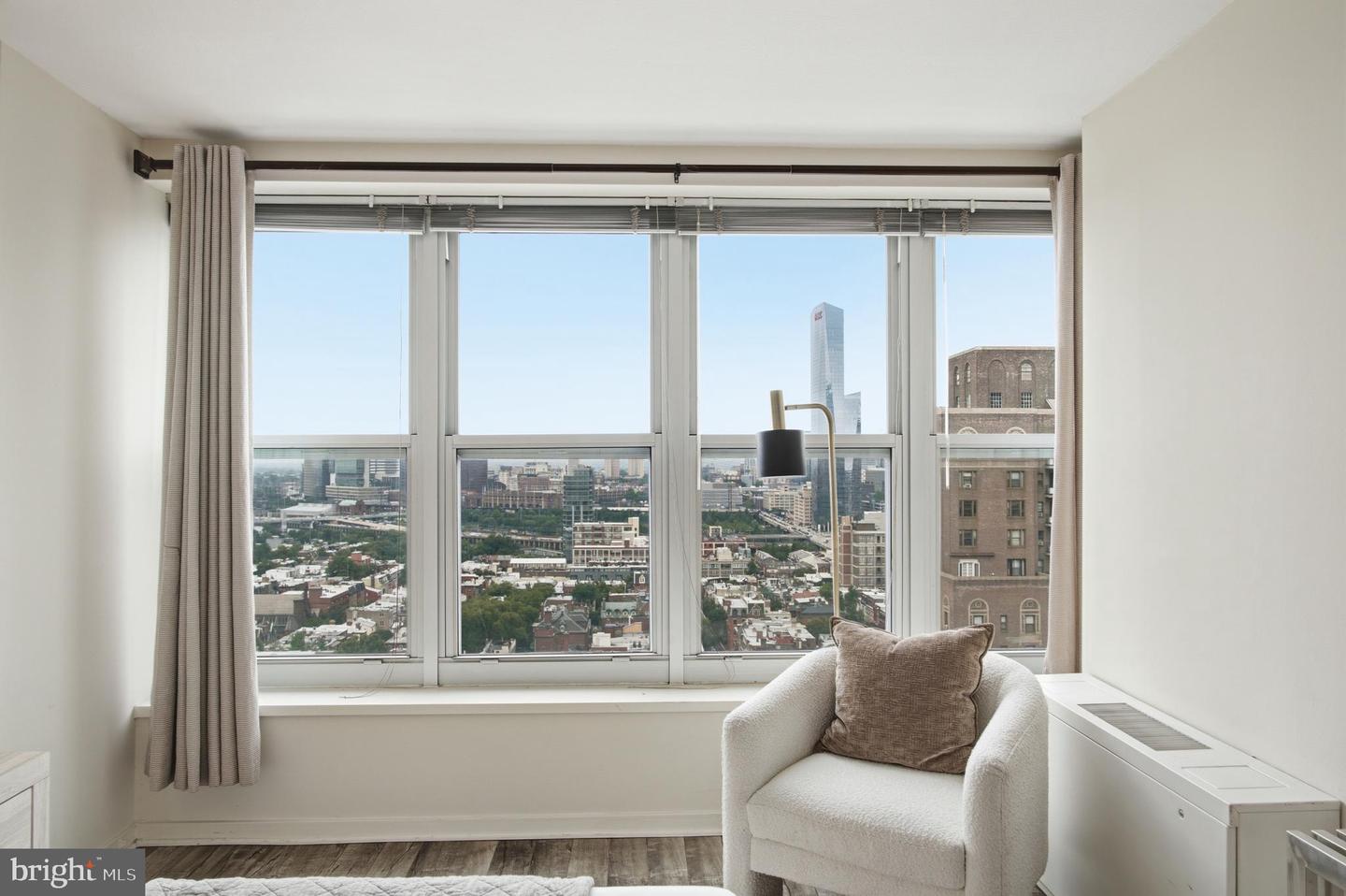 226-30 W Rittenhouse Sq #2514 Property Photo 29