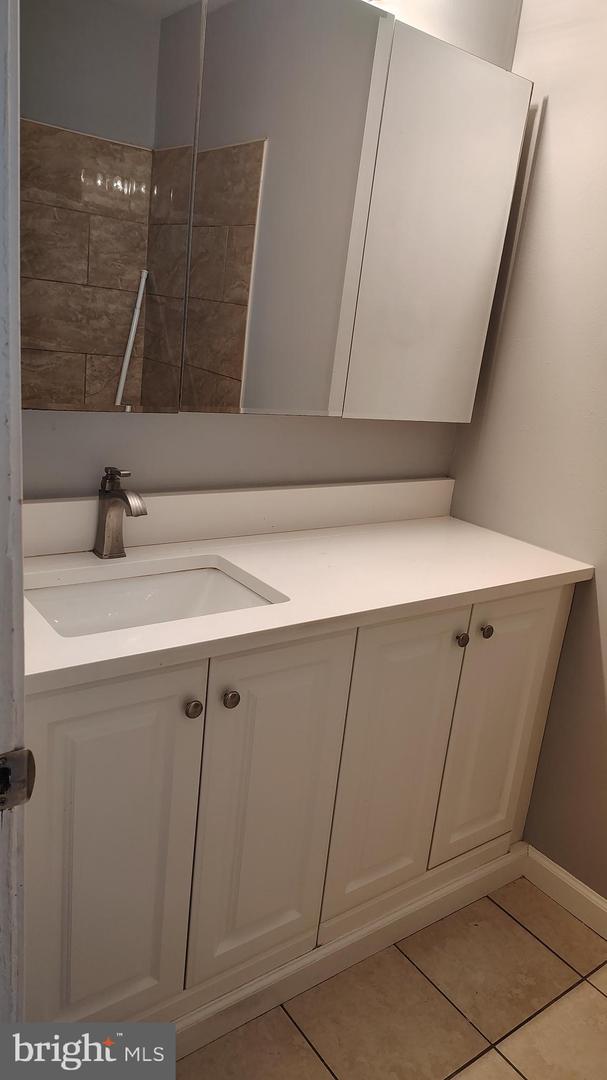 2817 Saxton Rd #2nd Floor Property Photo 6