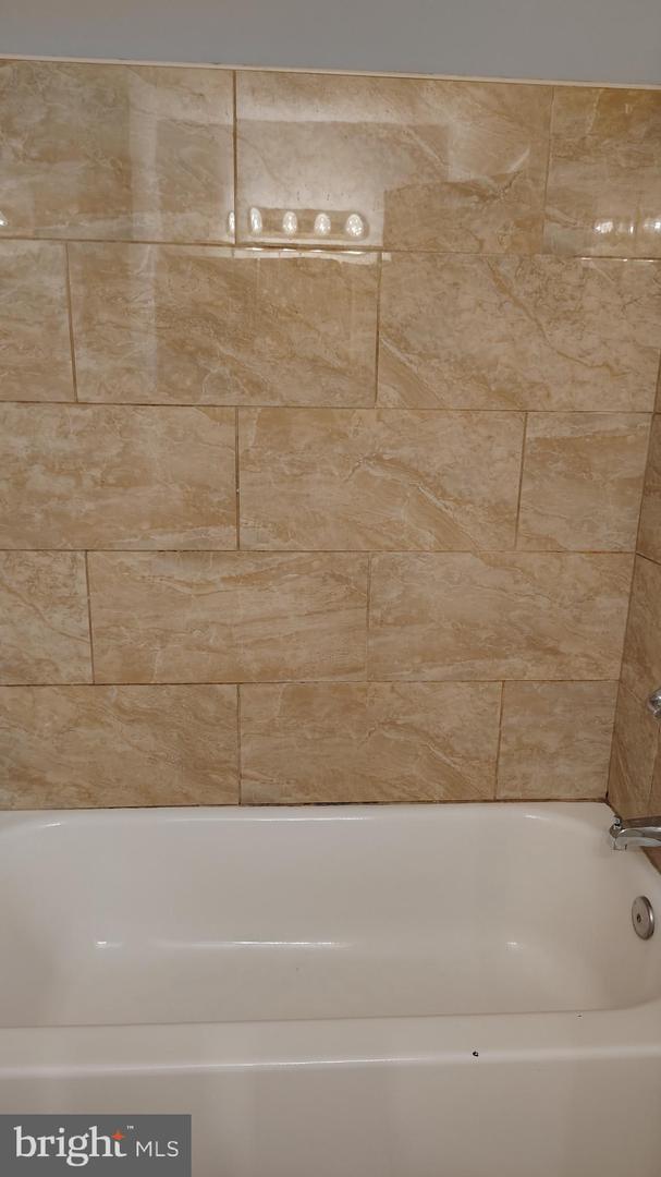 2817 Saxton Rd #2nd Floor Property Photo 8