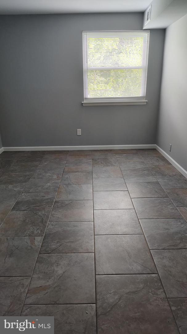 2817 Saxton Rd #2nd Floor Property Photo 11