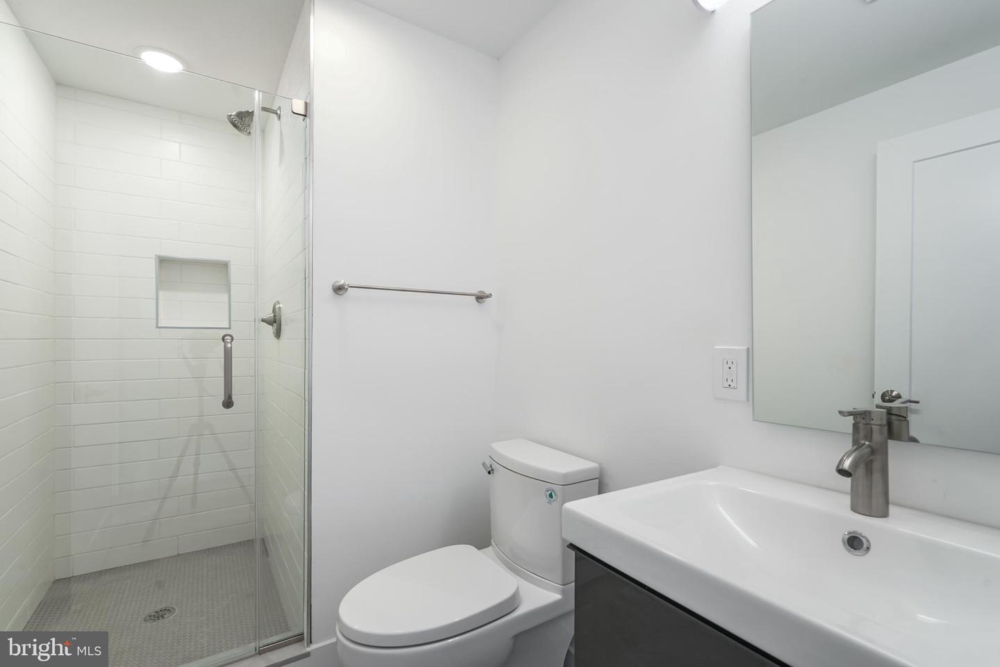 1219 N 27th St Property Photo 52