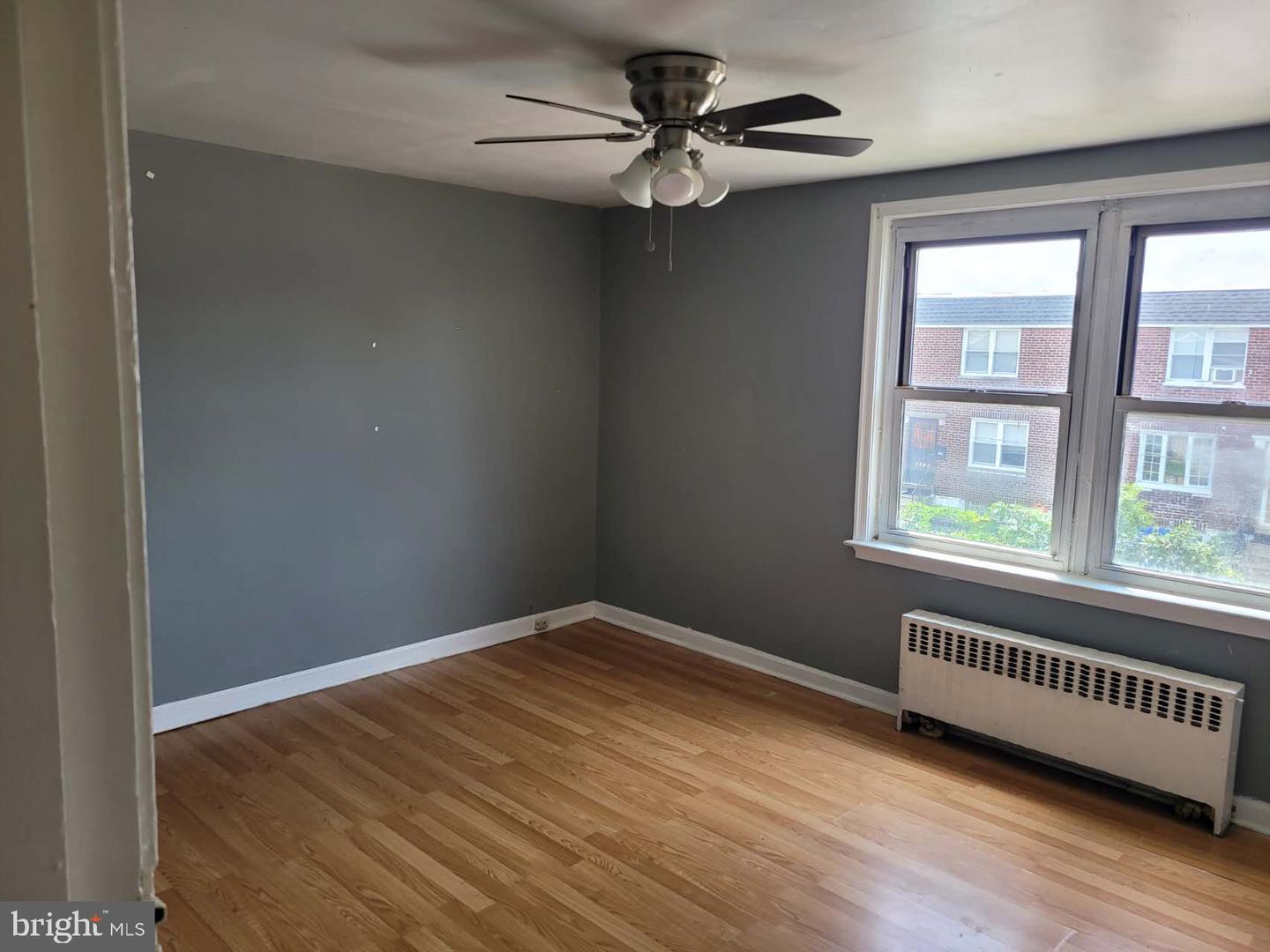 1303 Stirling St Property Photo 5