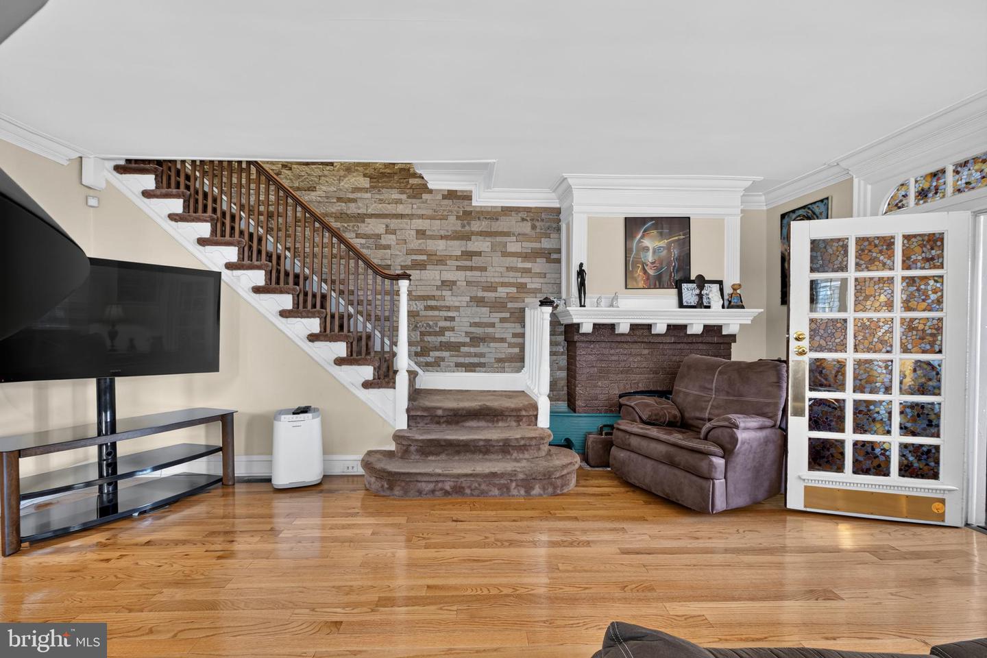 6016 Cobbs Creek Pkwy Property Photo 6