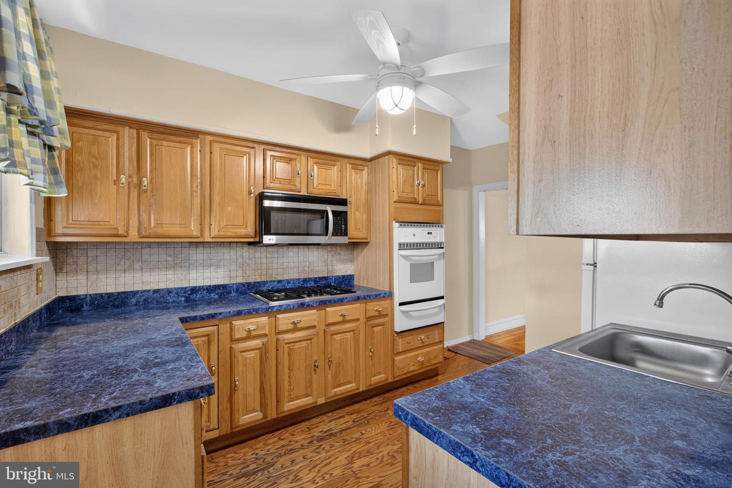 6016 Cobbs Creek Pkwy Property Photo 10