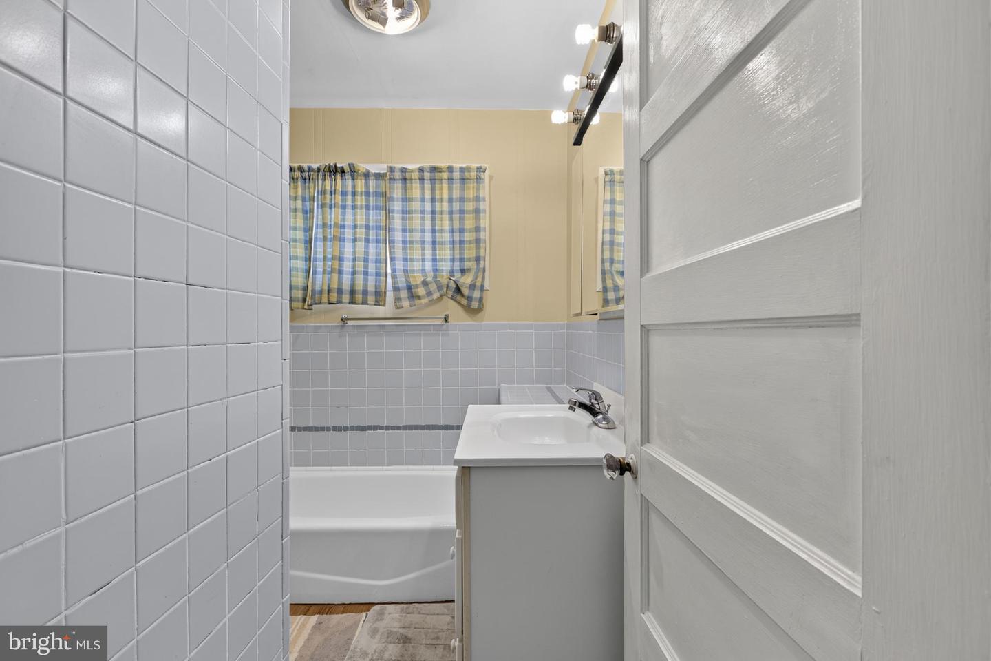 6016 Cobbs Creek Pkwy Property Photo 32