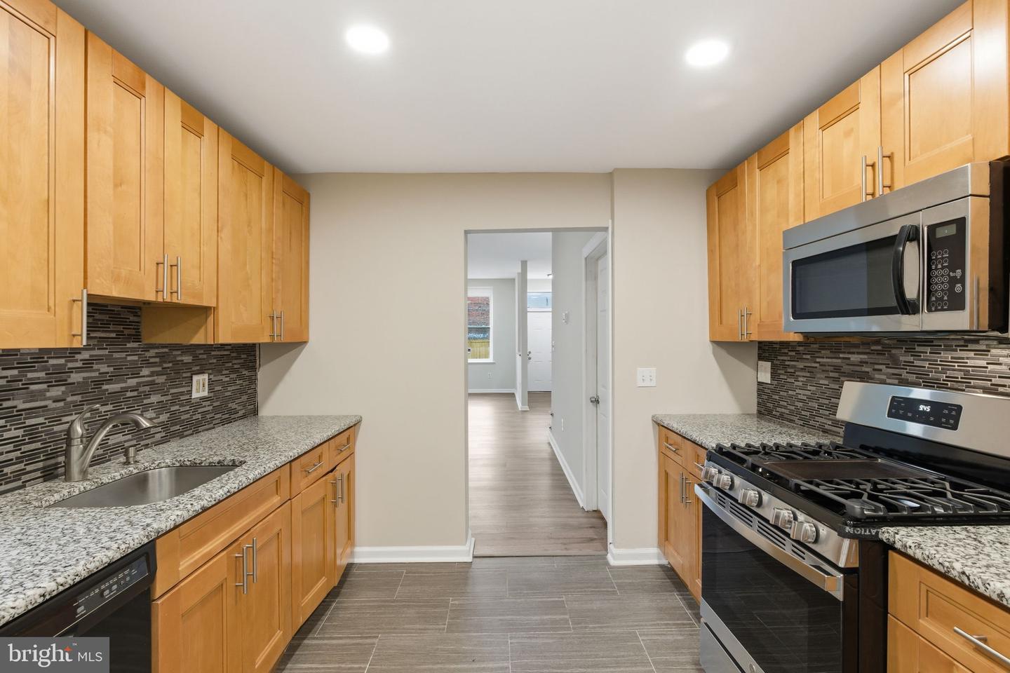 1817 N Gratz St Property Photo 15