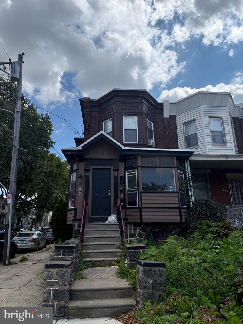 6100 Walnut St Property Photo 1