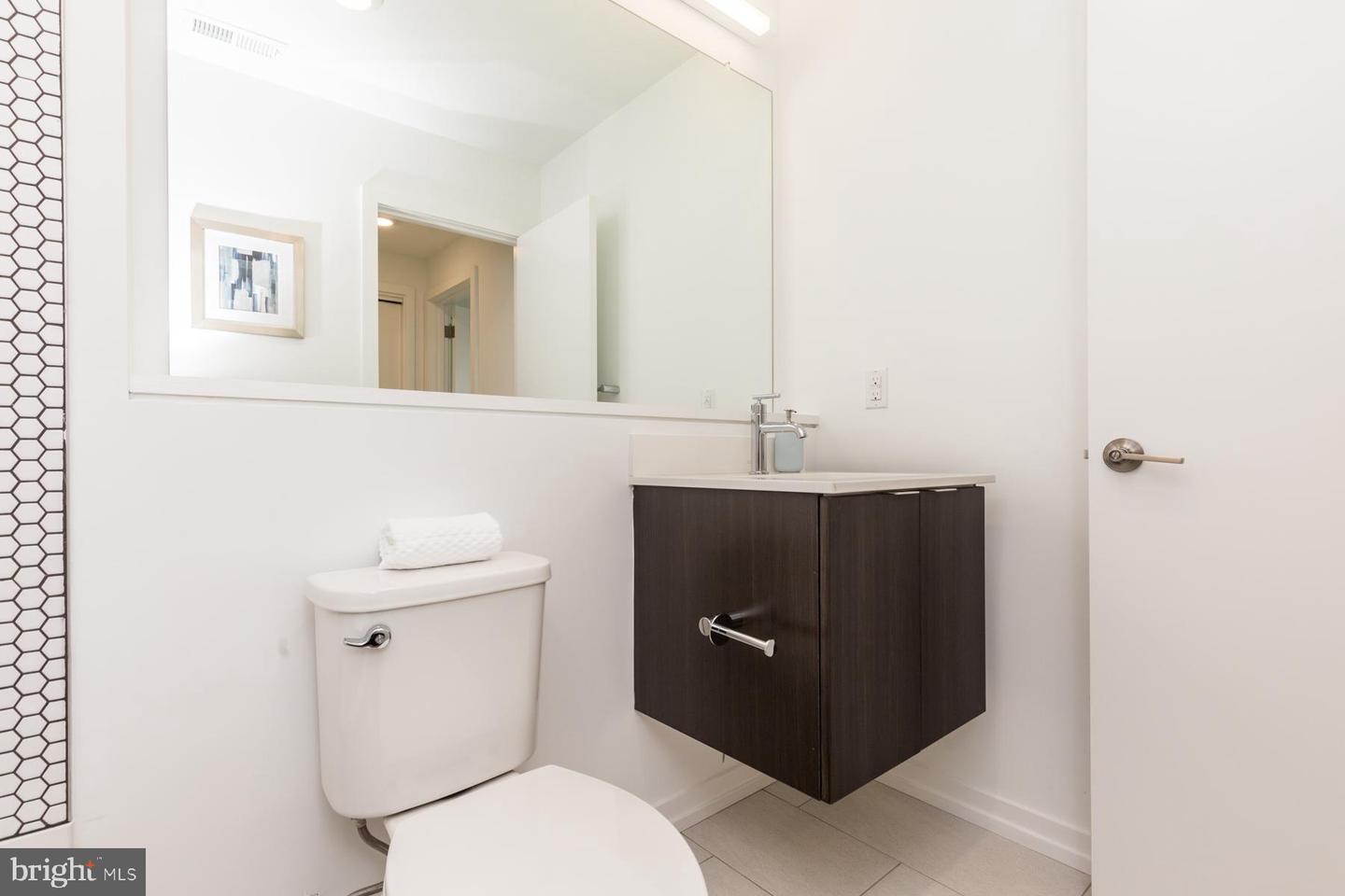 1237 N 27th St #c Property Photo 9