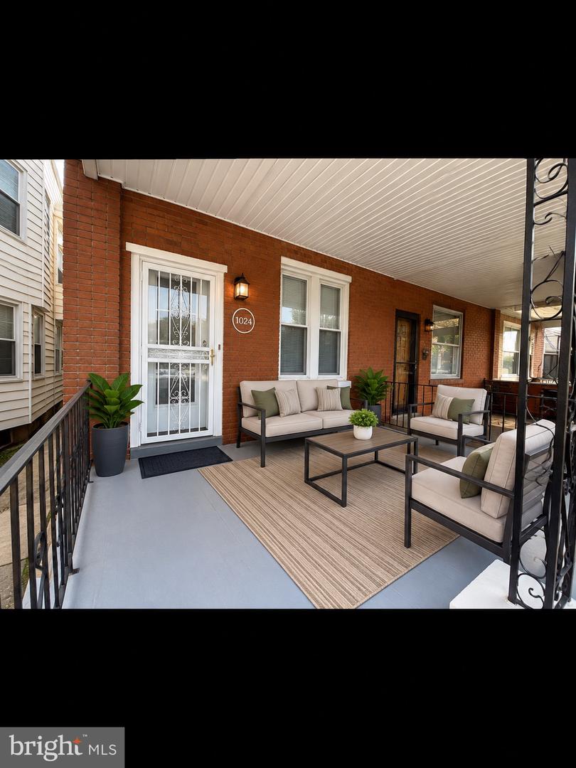 1024 S 60th St Property Photo 5