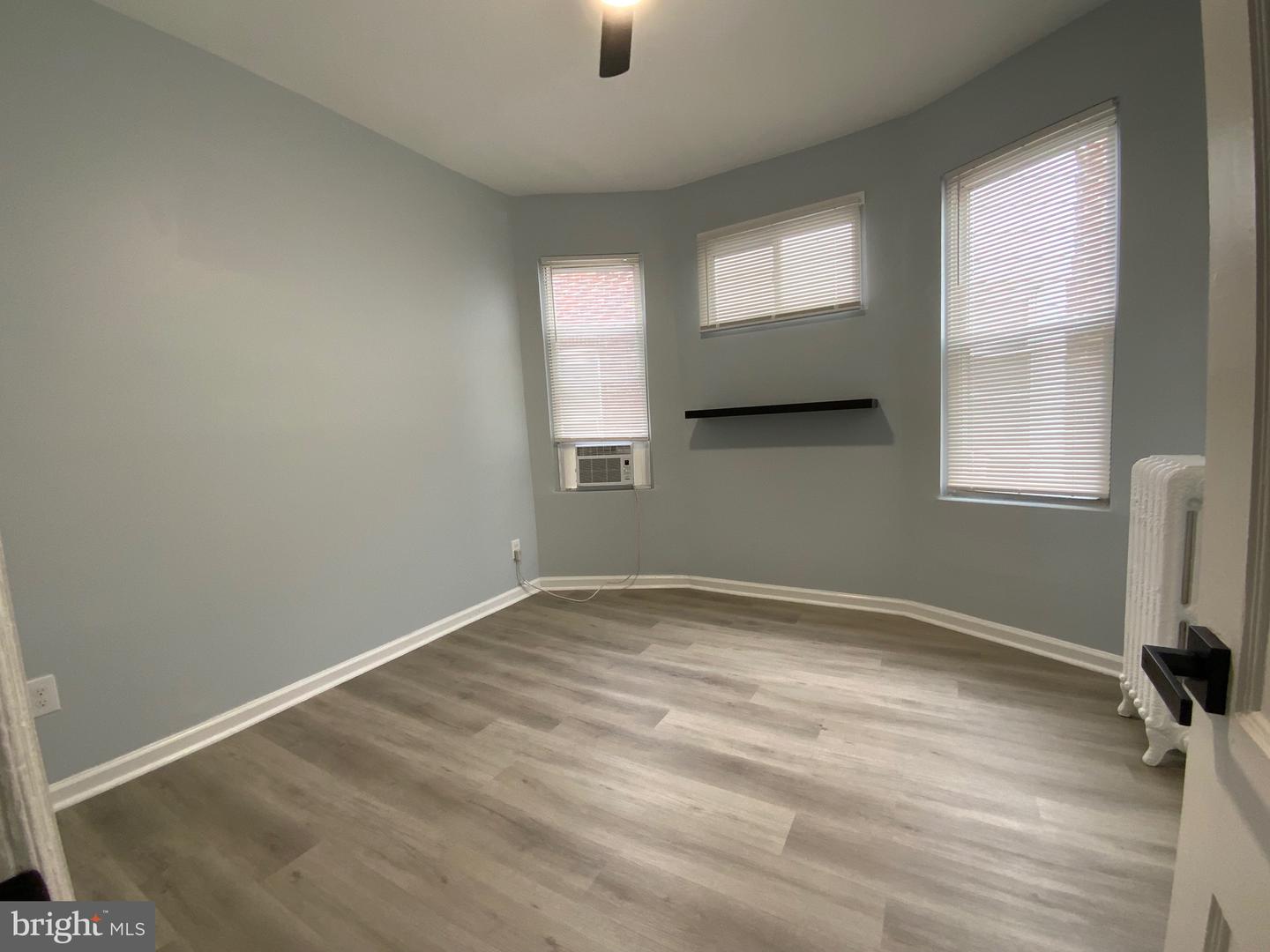 1024 S 60th St Property Photo 20