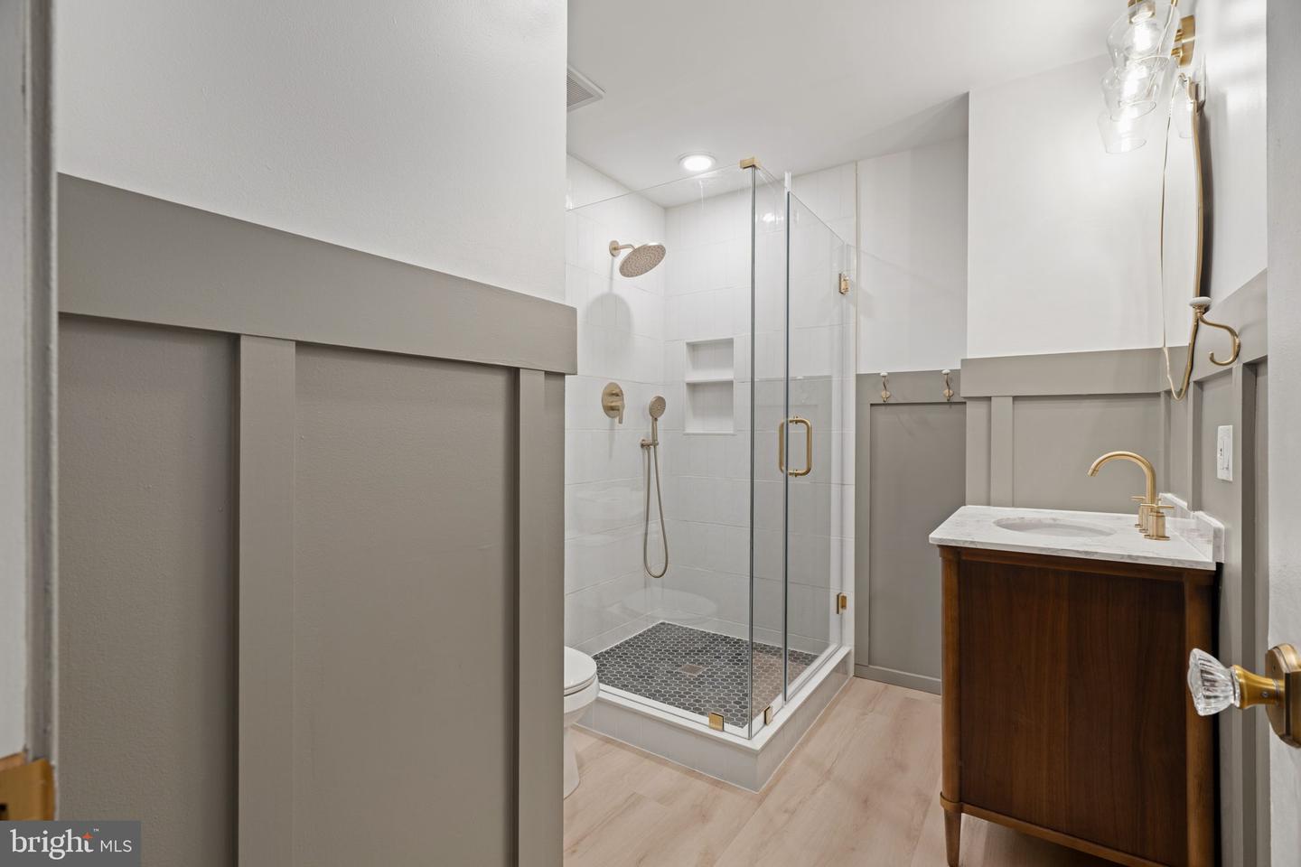 4428 Fleming St Property Photo 32