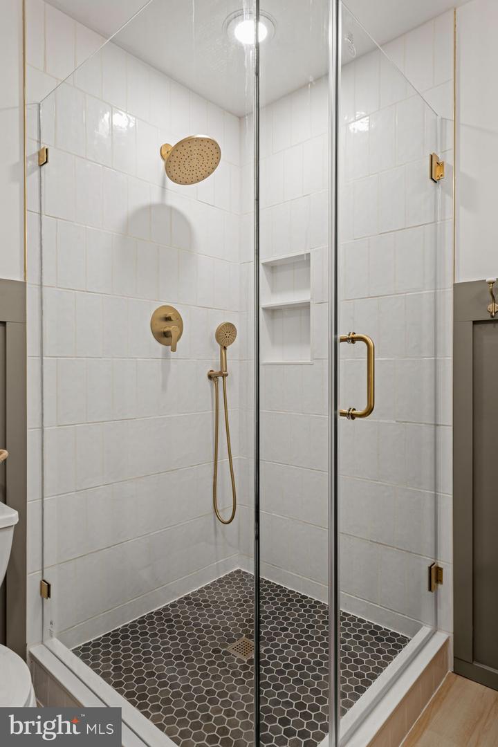 4428 Fleming St Property Photo 33