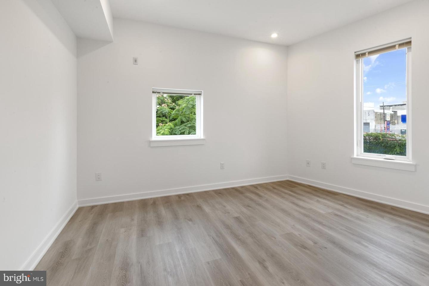2046 E Lehigh Ave #3d Property Photo 19