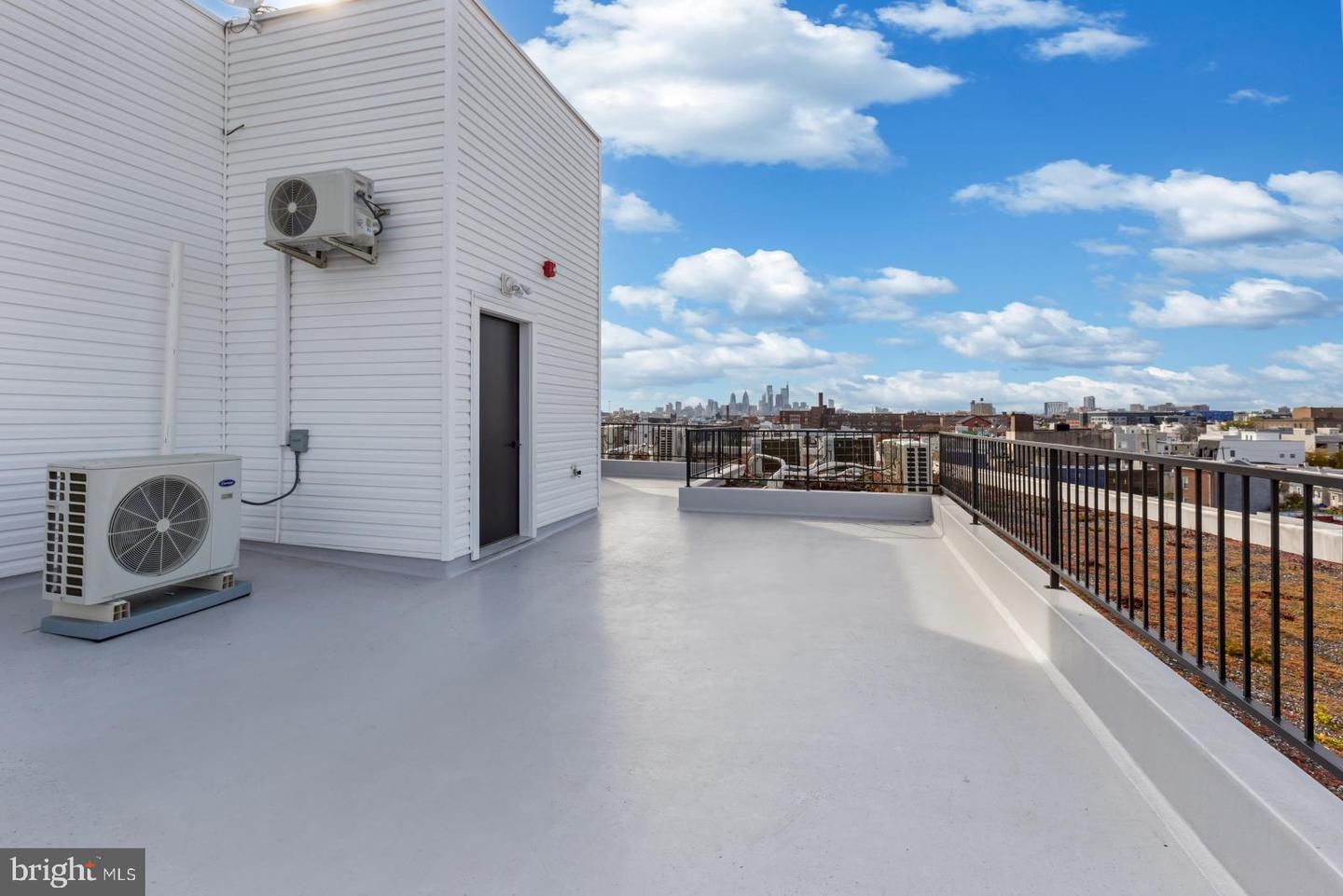 2046 E Lehigh Ave #3d Property Photo 23