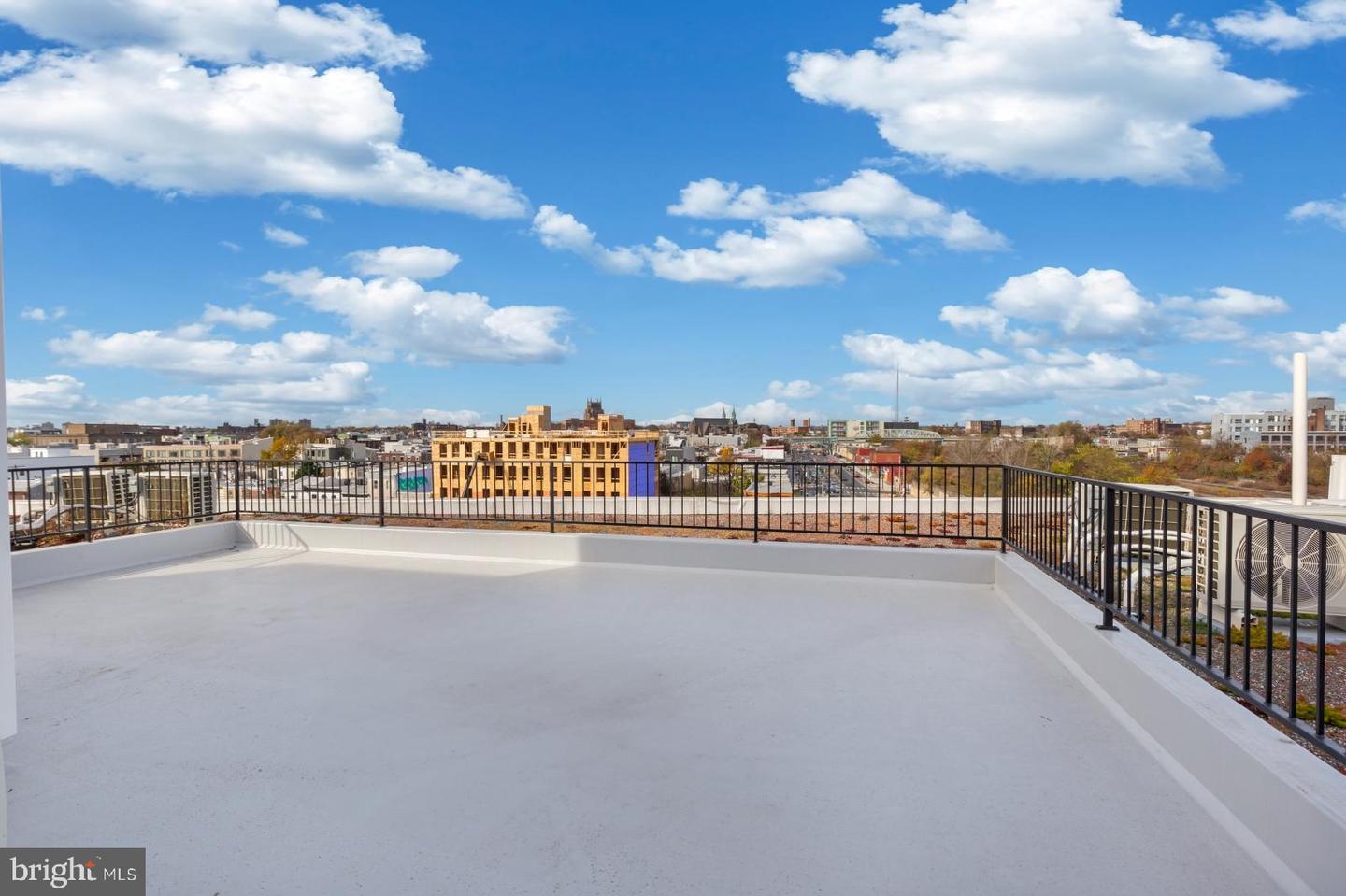 2046 E Lehigh Ave #3d Property Photo 24