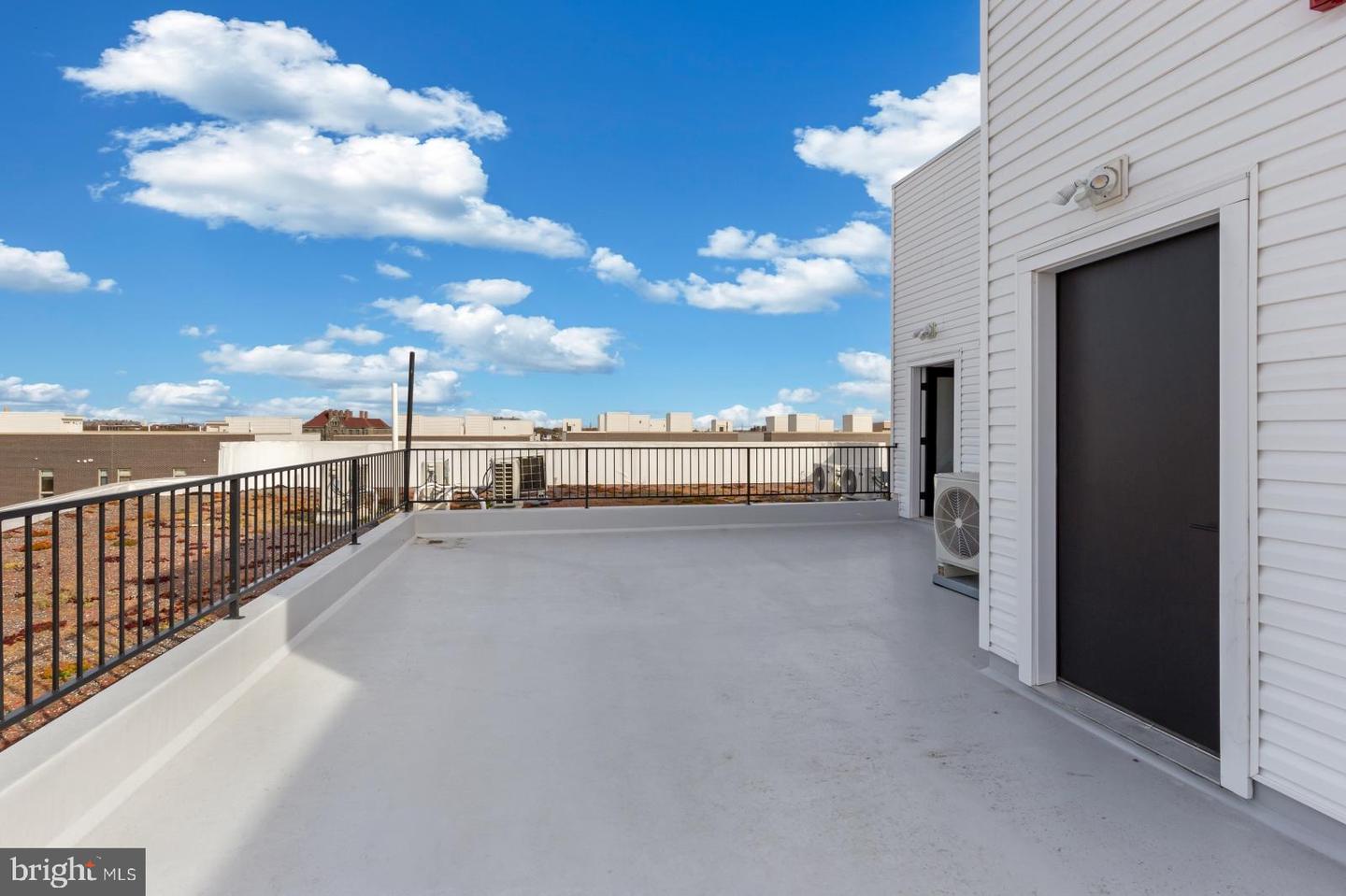 2046 E Lehigh Ave #3d Property Photo 27