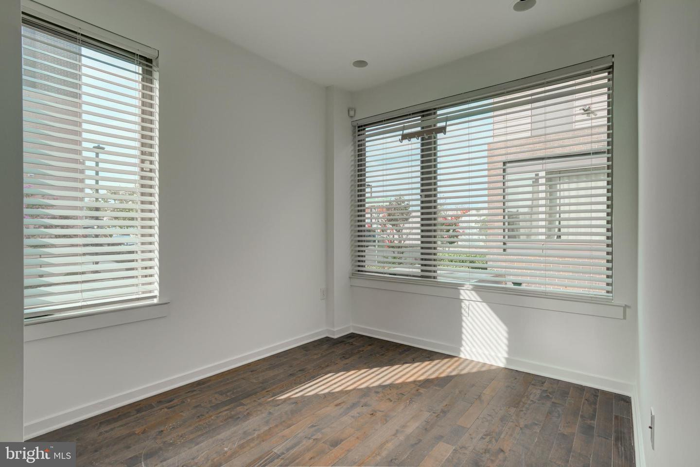 2104 Kensington Walk Property Photo 5