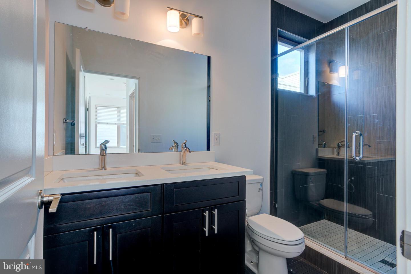 2104 Kensington Walk Property Photo 7
