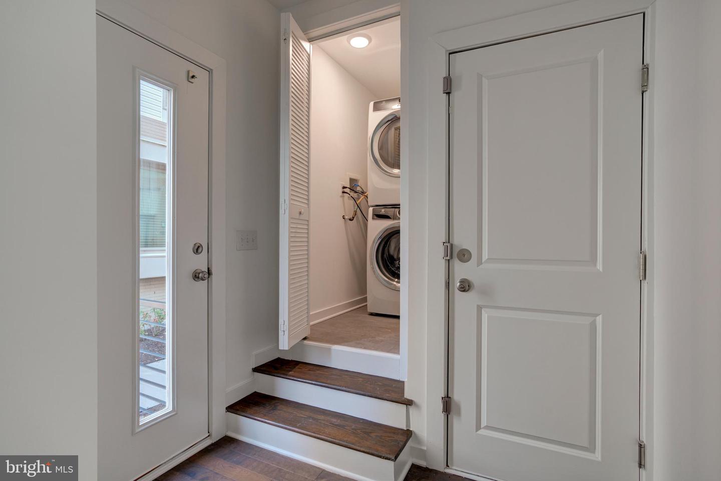 2104 Kensington Walk Property Photo 14