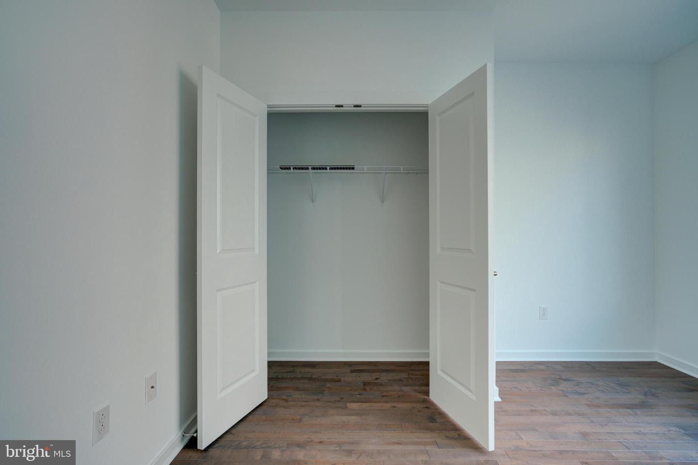2104 Kensington Walk Property Photo 26