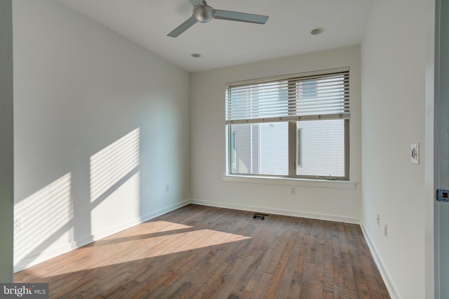 2104 Kensington Walk Property Photo 27