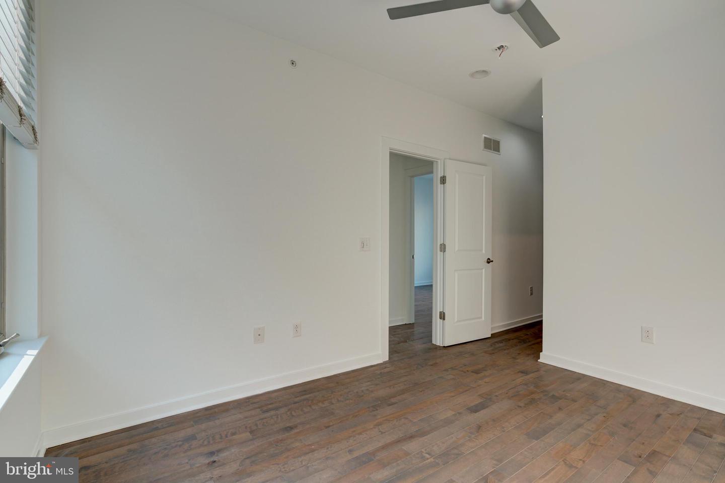 2104 Kensington Walk Property Photo 28