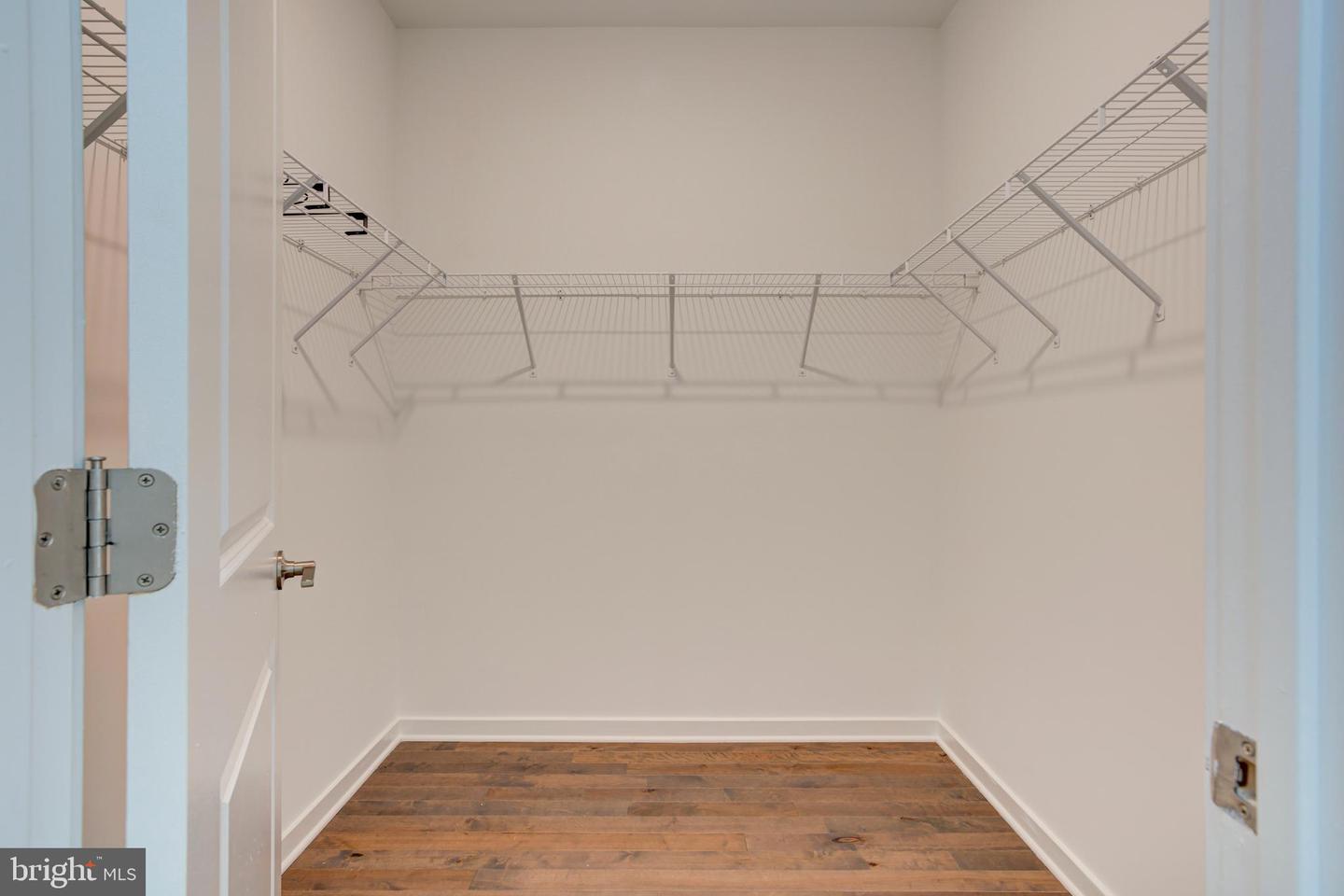 2104 Kensington Walk Property Photo 30