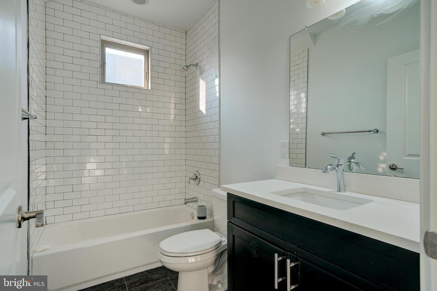 2104 Kensington Walk Property Photo 32