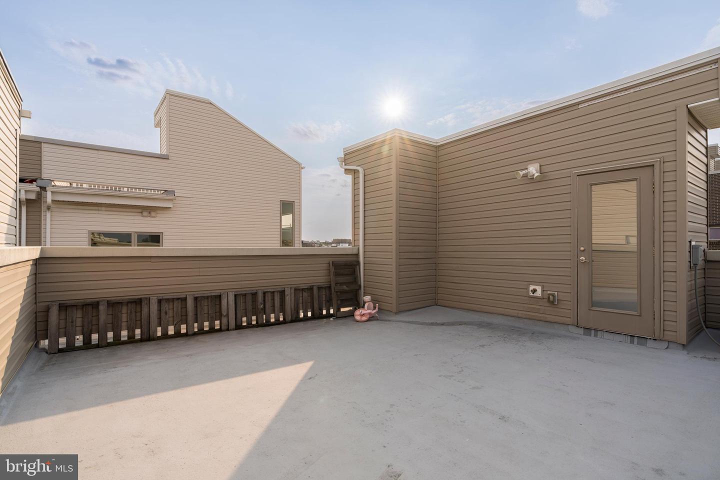 2104 Kensington Walk Property Photo 34