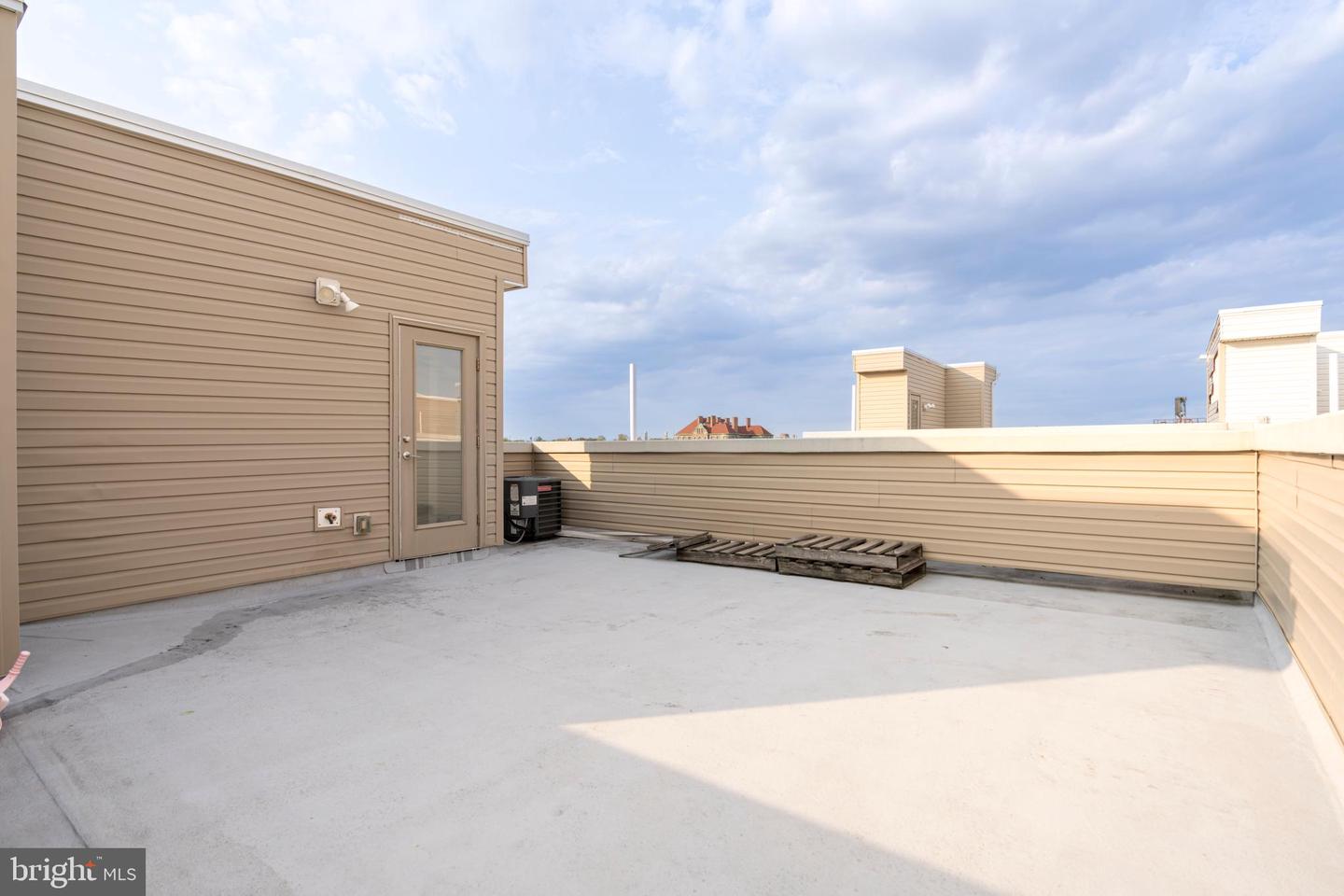2104 Kensington Walk Property Photo 35