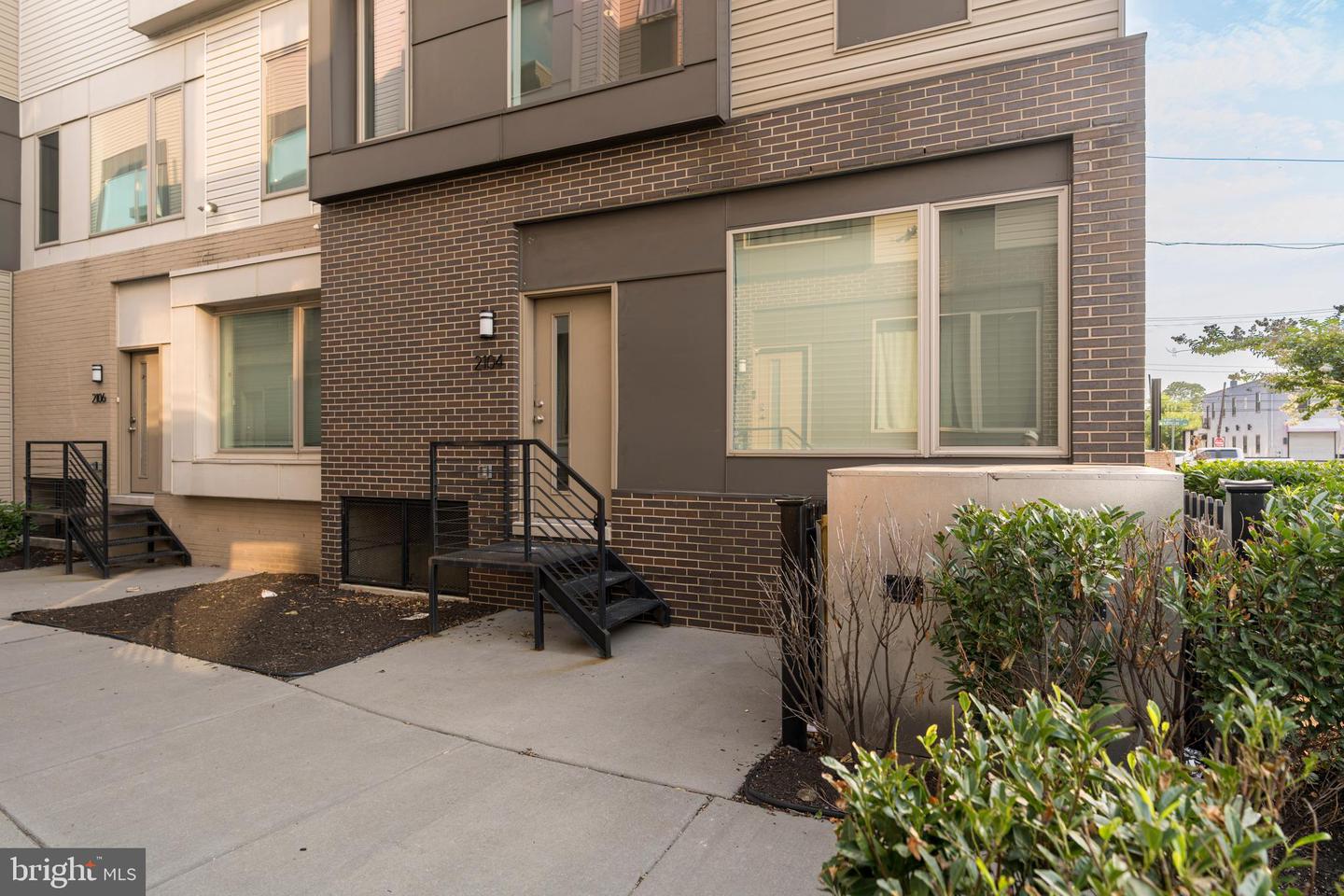 2104 Kensington Walk Property Photo 36