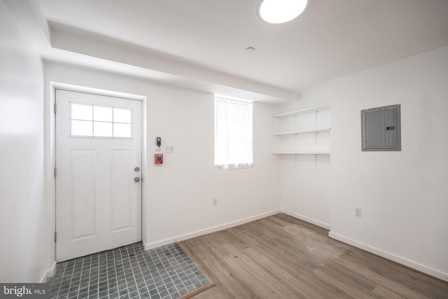 711 W Thompson St #unit 1f Property Photo 13
