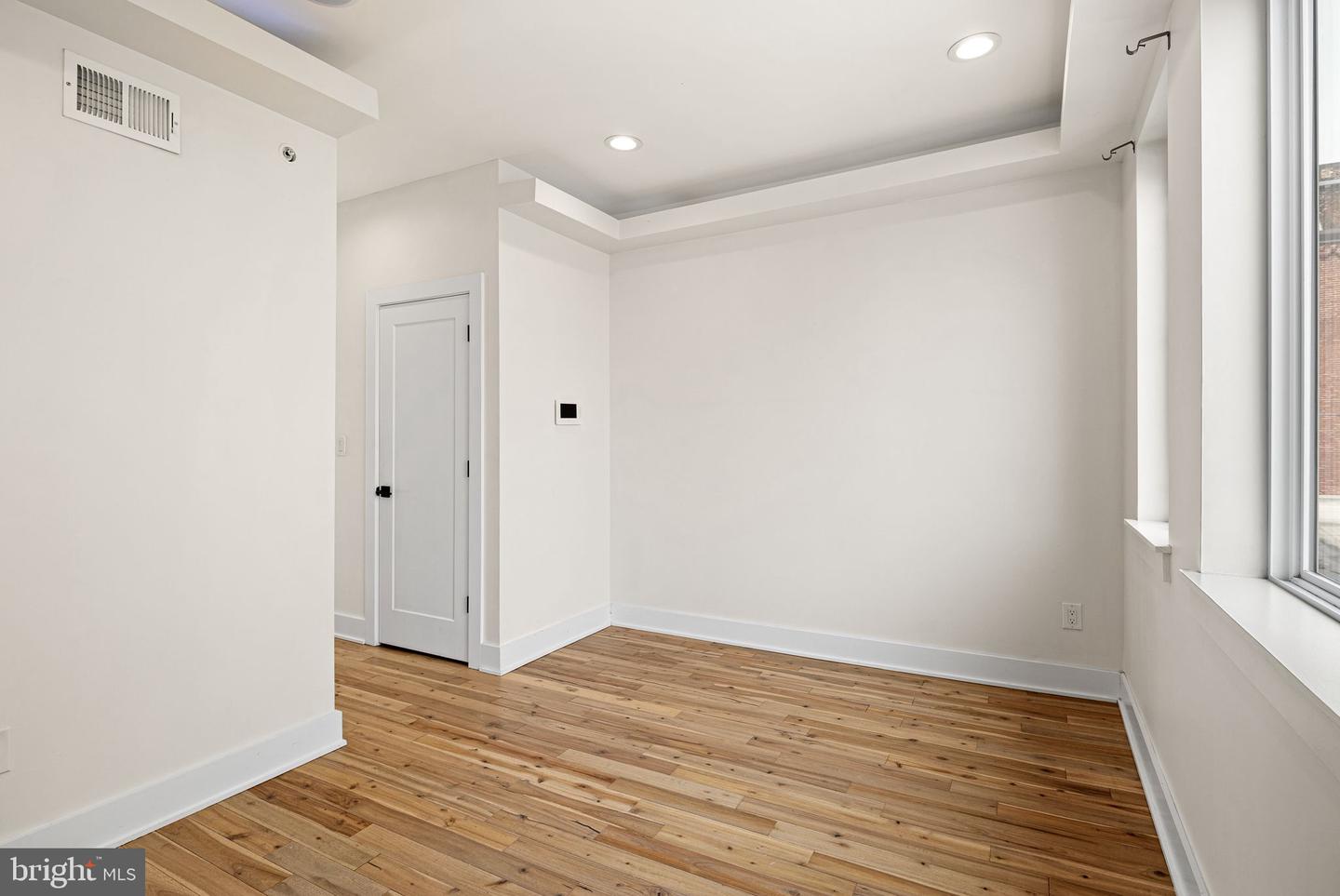 2610 Trenton Ave Property Photo 16
