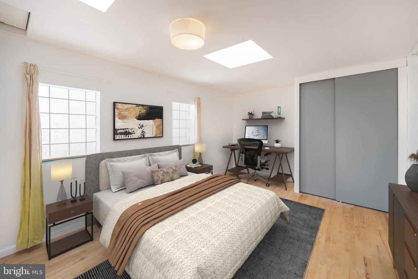 711 W Thompson St #unit 3f Property Photo 3