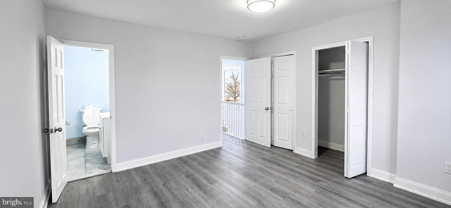 5240 E Roosevelt Blvd Property Photo 10