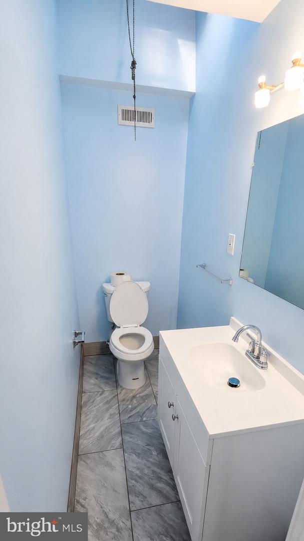 5240 E Roosevelt Blvd Property Photo 12