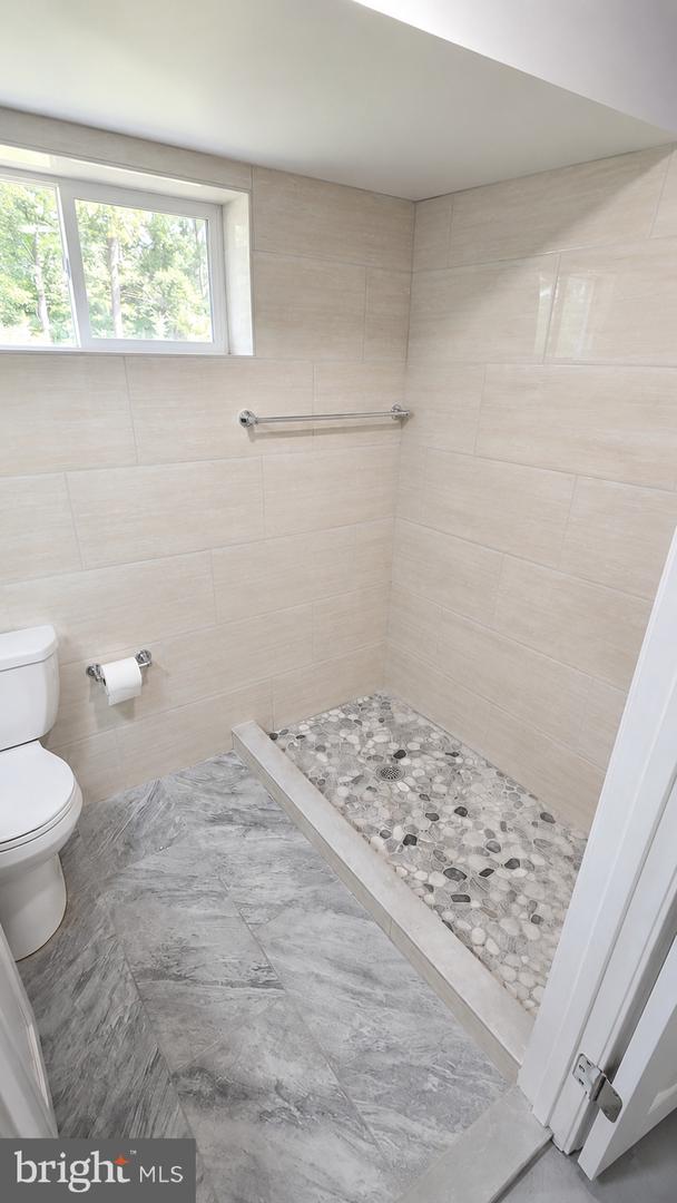 5240 E Roosevelt Blvd Property Photo 13