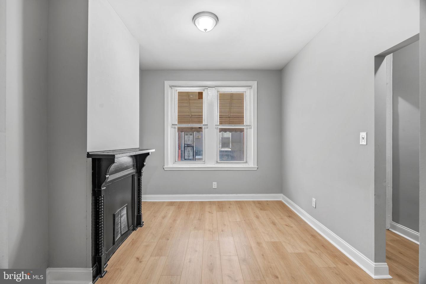 2461 N Garnet St Property Photo 5