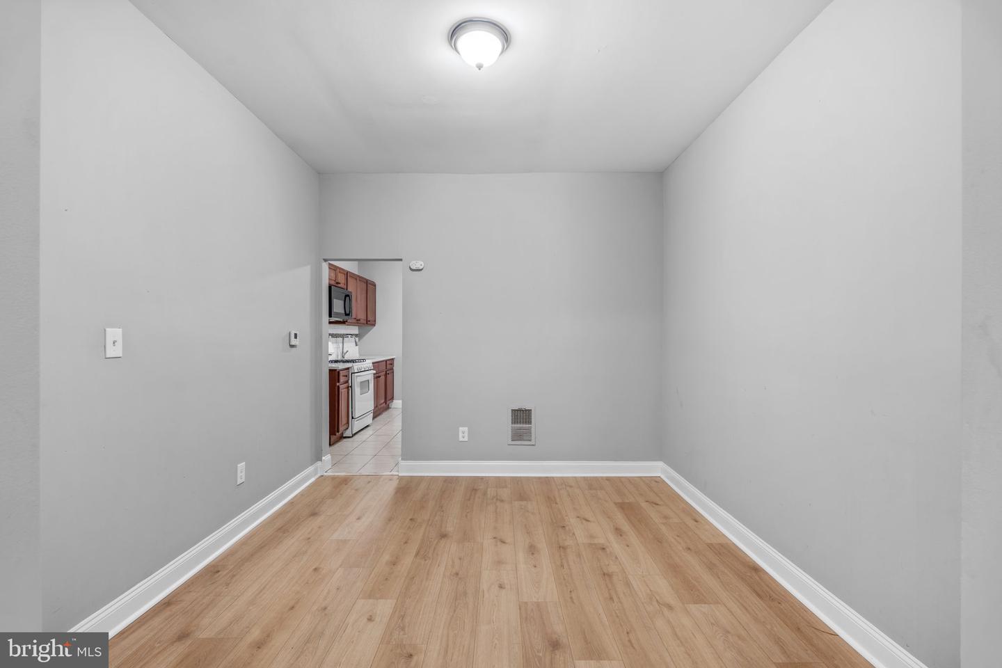 2461 N Garnet St Property Photo 7