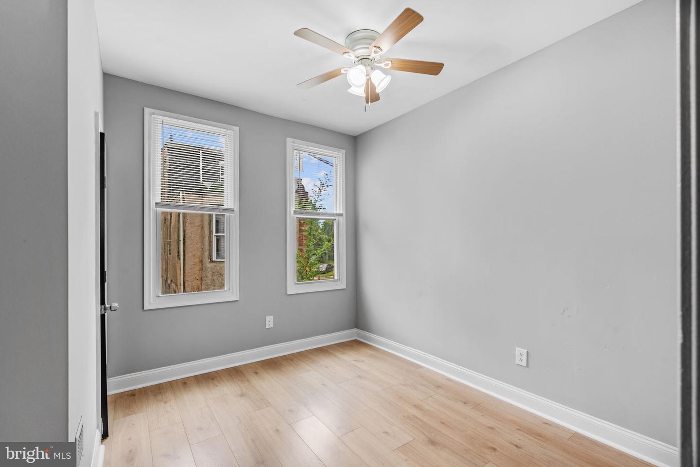 2461 N Garnet St Property Photo 12