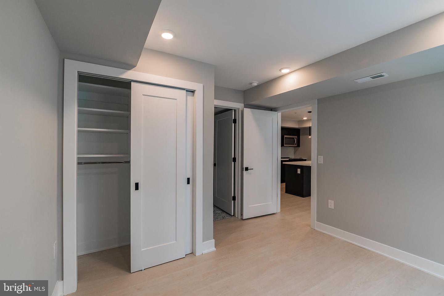6604 Ridge Ave #502 Property Photo 10