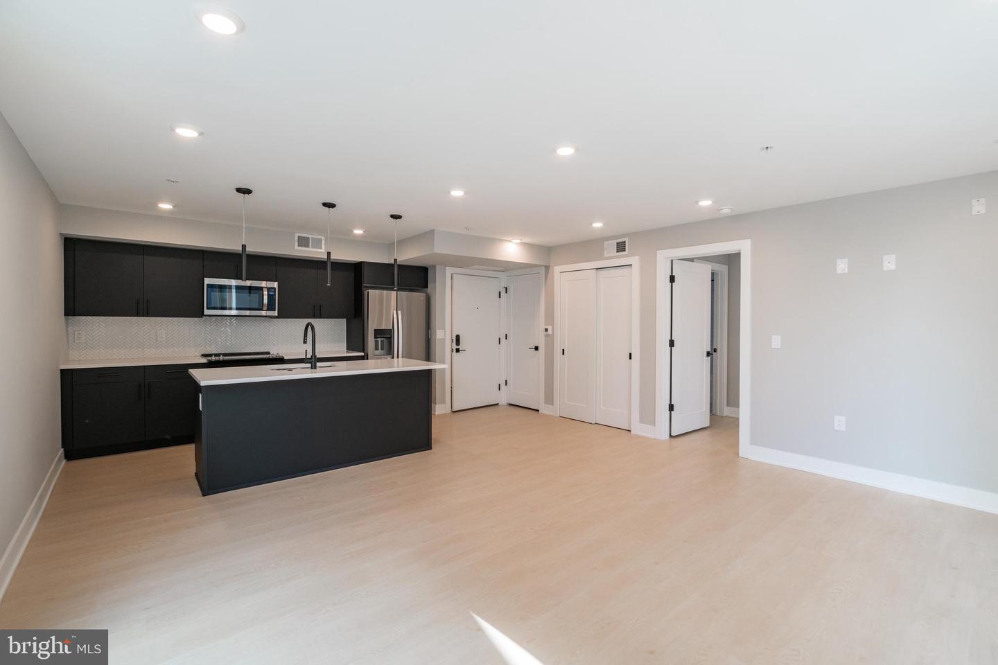 6604 Ridge Ave #501 Property Photo 6