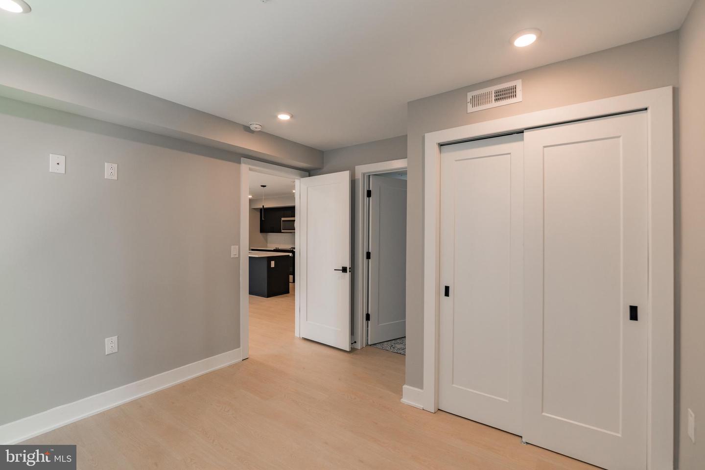 6604 Ridge Ave #501 Property Photo 8