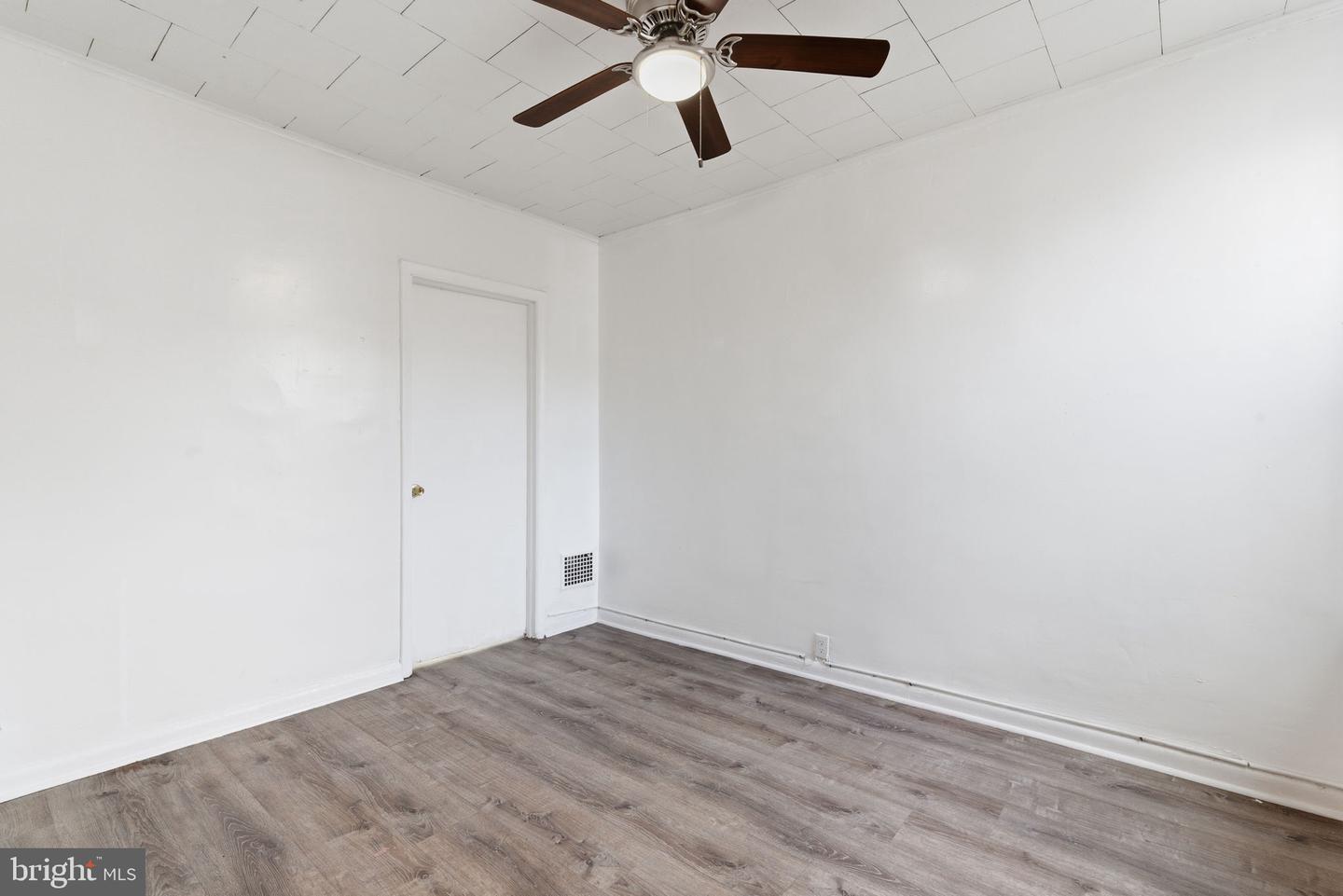 4120 N Darien St Property Photo 18