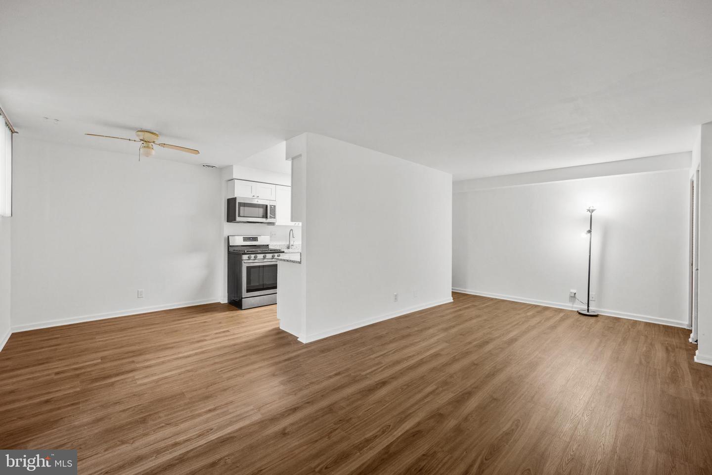 300-00 Byberry Rd #l6 Property Photo 7