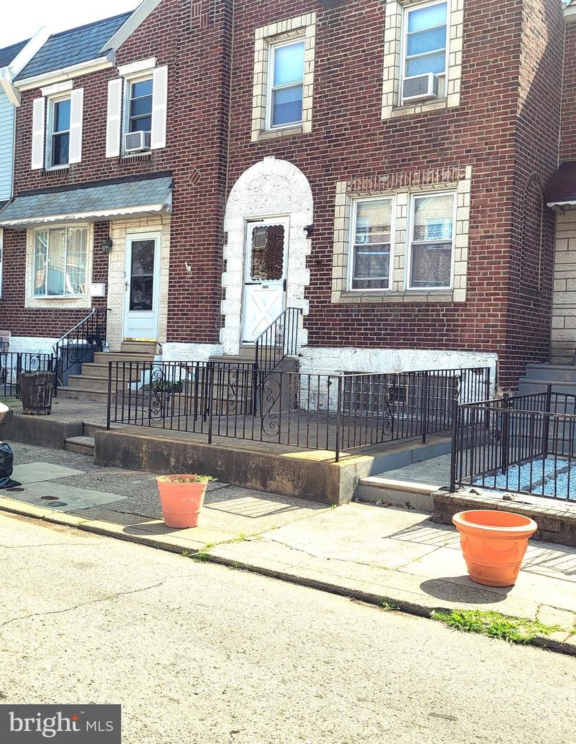 4231 Markland St Property Photo 1