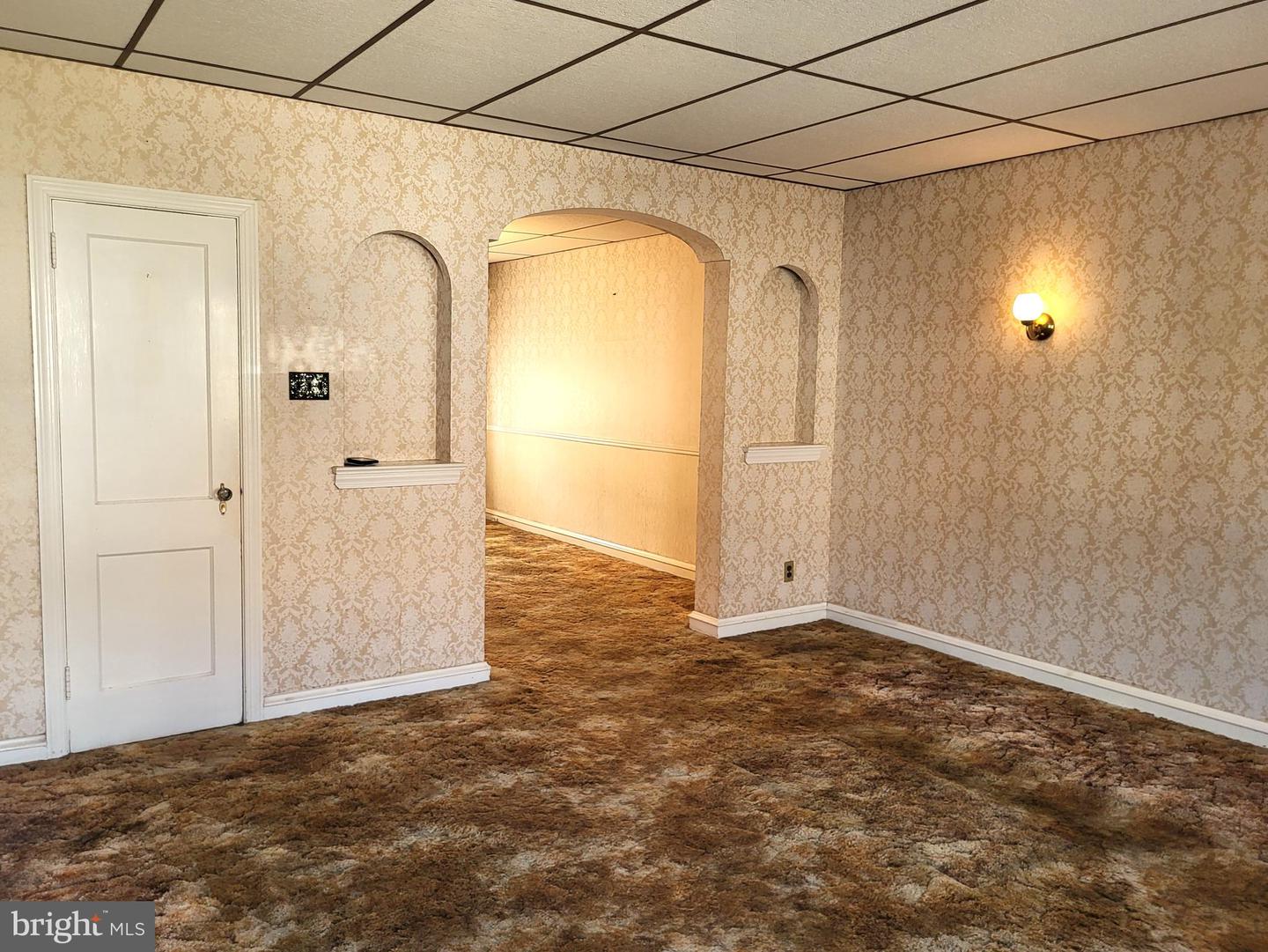 4231 Markland St Property Photo 5